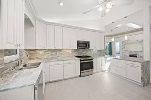 122 Eagleton Ln, Palm Beach Gardens, FL 33418 - Photo 8