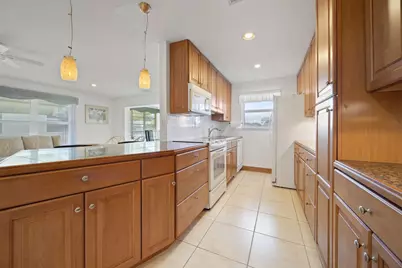 275 High Point Court #D, Boynton Beach, FL 33435 - Photo 6