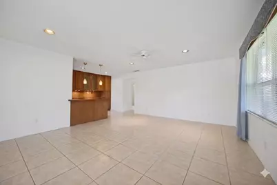 275 High Point Court #D, Boynton Beach, FL 33435 - Photo 4