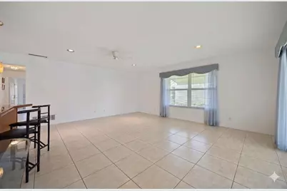 275 High Point Court #D, Boynton Beach, FL 33435 - Photo 2