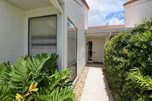 19550 Sawgrass Dr, Boca Raton, FL 33434 - Photo 4