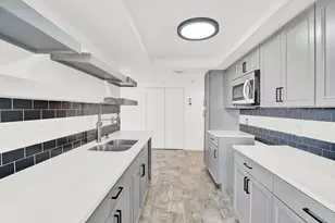 5460 N Ocean Dr, West Palm Beach, FL 33404 - Photo 18