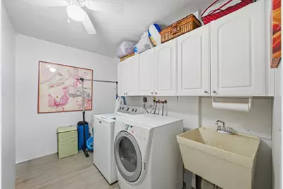 1811 NW 119th Avenue, Pembroke Pines, FL 33026 - Photo 18