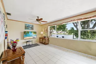 1811 NW 119th Ave, Pembroke Pines, FL 33026 - Photo 16