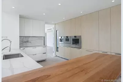 15701 Collins Avenue #701, North Miami Beach, FL 33160 - Photo 4