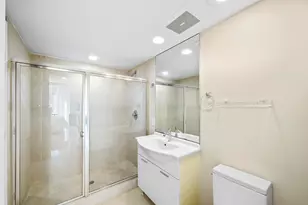 495 Brickell Ave, Miami, FL 33131 - Photo 14