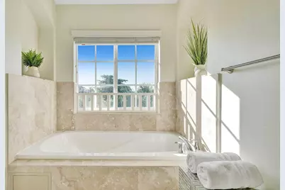 1931 NE 2nd Street #302, Deerfield Beach, FL 33441 - Photo 28