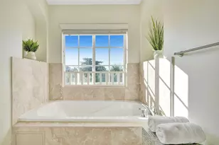 1931 NE 2nd St, Deerfield Beach, FL 33441 - Photo 28