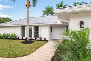 3201 SE Fairway W, Stuart, FL 34997 - Photo 4