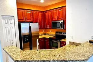 3031 SE Lexington Lakes Dr, Stuart, FL 34994 - Photo 2