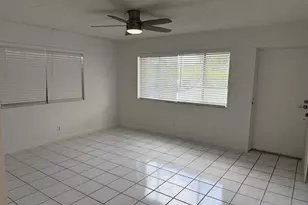 555 Purdy Ln, Palm Springs, FL 33461 - Photo 4