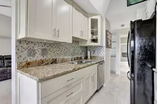 7460 La Paz Blvd, Boca Raton, FL 33433 - Photo 10