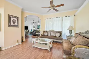 146 Fernwood Crescent, Royal Palm Beach, FL 33411 - Photo 6