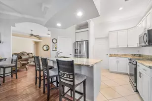 146 Fernwood Crescent, Royal Palm Beach, FL 33411 - Photo 10