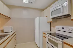 27 Plantation Dr, Vero Beach, FL 32966 - Photo 4