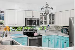 800 Lagoon Ln, Lantana, FL 33462 - Photo 12