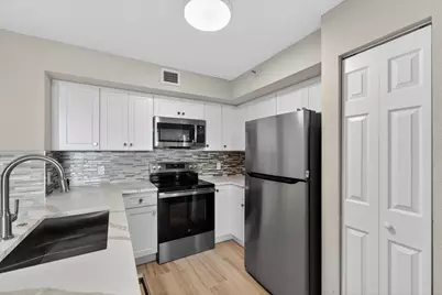 167 Yacht Club Way #104, Hypoluxo, FL 33462 - Photo 6