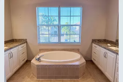 166 Bella Vista Way, Royal Palm Beach, FL 33411 - Photo 20