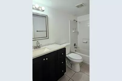 1501 Crescent Circle #B10, Lake Park, FL 33403 - Photo 8