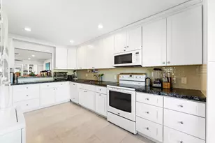 1940 NW 13th St, Delray Beach, FL 33445 - Photo 10