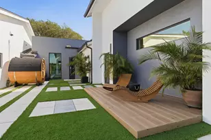 256 Hamlet Dr, Delray Beach, FL 33445 - Photo 58