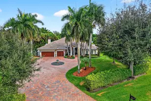 10305 Avenida Del Rio, Delray Beach, FL 33446 - Photo 2