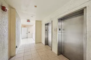 2640 Lake Shore Dr, Riviera Beach, FL 33404 - Photo 32