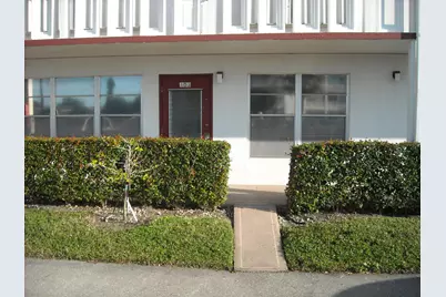 103 Greenbrier C, West Palm Beach, FL 33417 - Photo 4