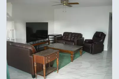 103 Greenbrier C, West Palm Beach, FL 33417 - Photo 6