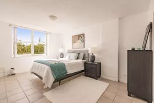 3660 NE 166th St, North Miami Beach, FL 33160 - Photo 4