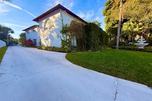 1009 S Indian River Dr, Fort Pierce, FL 34950 - Photo 54