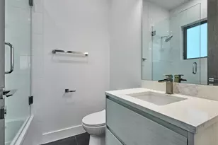 2751 NE 22nd Ct, Pompano Beach, FL 33062 - Photo 12