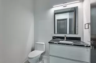 2751 NE 22nd Ct, Pompano Beach, FL 33062 - Photo 14