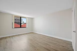 5480 N Ocean Dr, Singer Island, FL 33404 - Photo 18