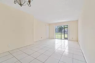 6736 Palmetto Cir S, Boca Raton, FL 33433 - Photo 10