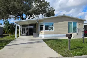 5 Hermosa Ln, Port Saint Lucie, FL 34952 - Photo 2