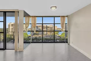 600 Parkview Dr, Hallandale Beach, FL 33009 - Photo 22