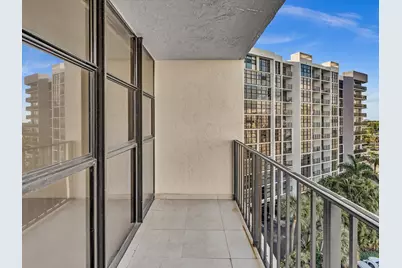 600 Parkview Drive #719, Hallandale Beach, FL 33009 - Photo 16