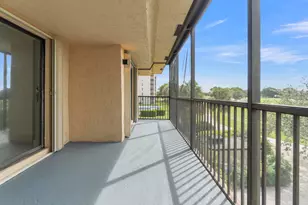200 Jacaranda Country Club Dr, Plantation, FL 33324 - Photo 22
