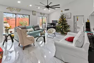 1040 Summit Pl Cir, West Palm Beach, FL 33415 - Photo 4