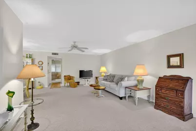 615 High Point Drive #C, Delray Beach, FL 33445 - Photo 6