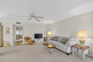 615 High Point Dr, Delray Beach, FL 33445 - Photo 8
