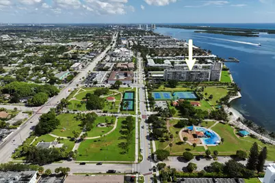 801 Lake Shore Drive #817, Lake Park, FL 33403 - Photo 2