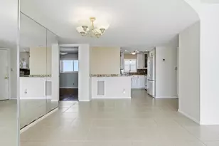 801 Lake Shore Dr, West Palm Beach, FL 33403 - Photo 8