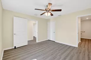 857 W 3rd St, Riviera Beach, FL 33404 - Photo 18