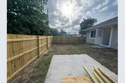 857 W 3rd Street, Riviera Beach, FL 33404 - Photo 26