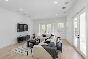 2443 Players Ct, Wellington, FL 33414 - Photo 12