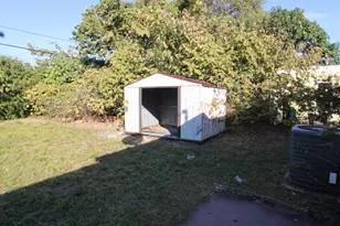 346 W 15th St, Riviera Beach, FL 33404 - Photo 20