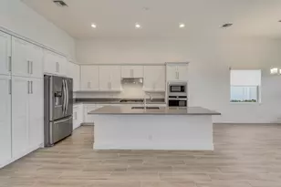 9998 N Regency Way, Palm Beach Gardens, FL 33412 - Photo 6