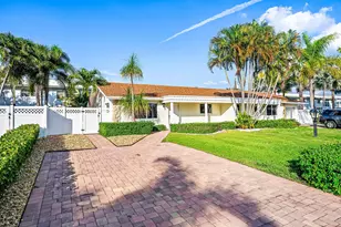 17 Fayette Dr, Ocean Ridge, FL 33435 - Photo 1